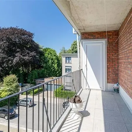 Superb Flat With 3 Bedrooms Parking And Balcony