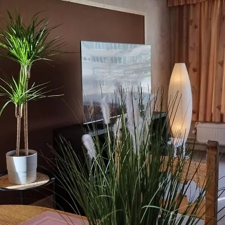 Superb Flat With 3 Bedrooms Parking And Balcony Apartment *