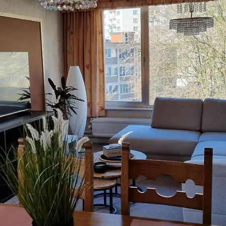 Superb Flat With 3 Bedrooms Parking And Balcony * Αμβέρσα